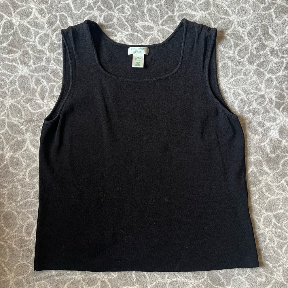 Black business tank